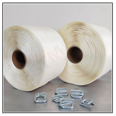 What are the main factors to consider when choosing a strapping brand?